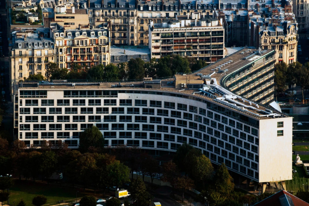 UNESCO Headquarters in Paris, a masterpiece of Marcel Breuer / Photo Archive