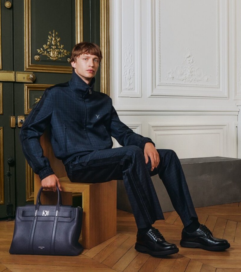 Louis Vuitton New Formal menswear elevates suiting to a new level of excellence / Photo via Louis Vuitton