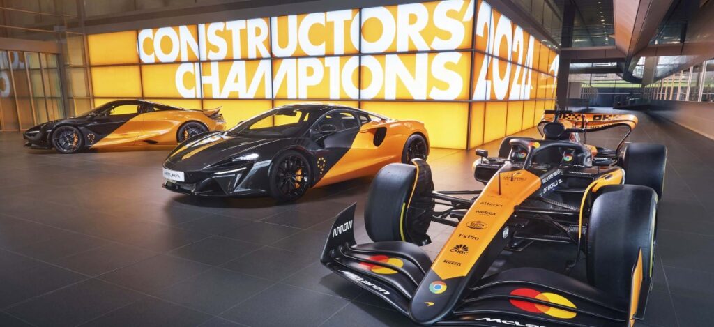 The MCL38 Celebration Edition Artura and MCL38 Celebration Edition 750S, both featuring the autographs of McLaren’s 2024 F1 drivers / Photo via McLaren