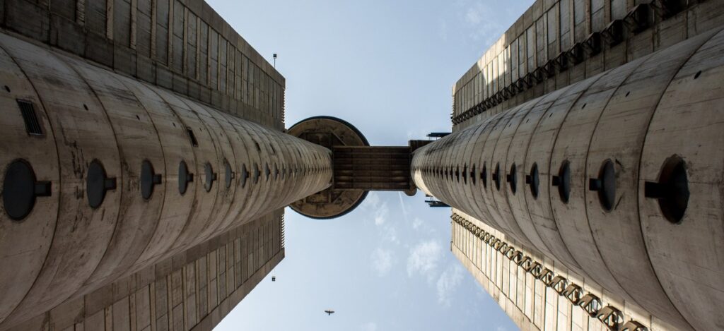 Genex Tower, stands as one of the most iconic Brutalist structures in the former Yugoslavia / Photo via Ex Utopia