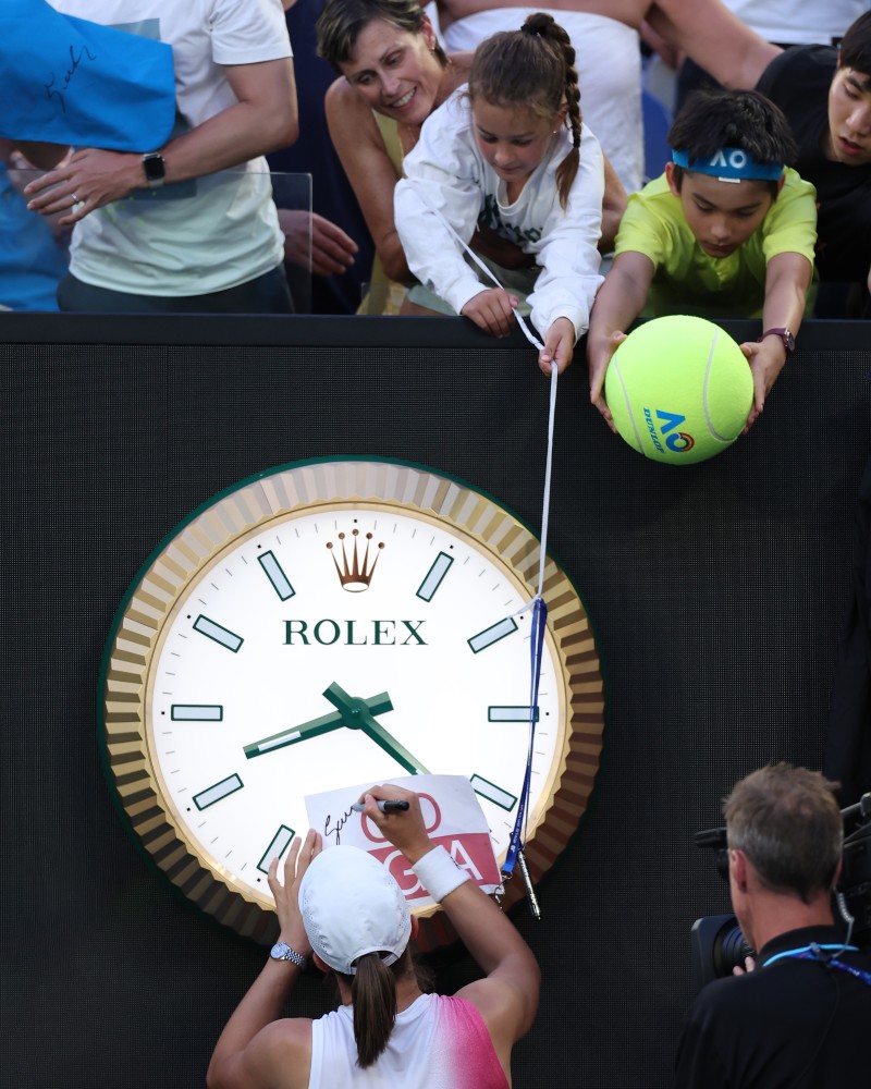 Iga Swiatek (Pol) in action during her 1/8 final round women's singles match against Eva Lys (Ger) on day nine of the Australian Open at Melbourne Park / Photo via Rolex