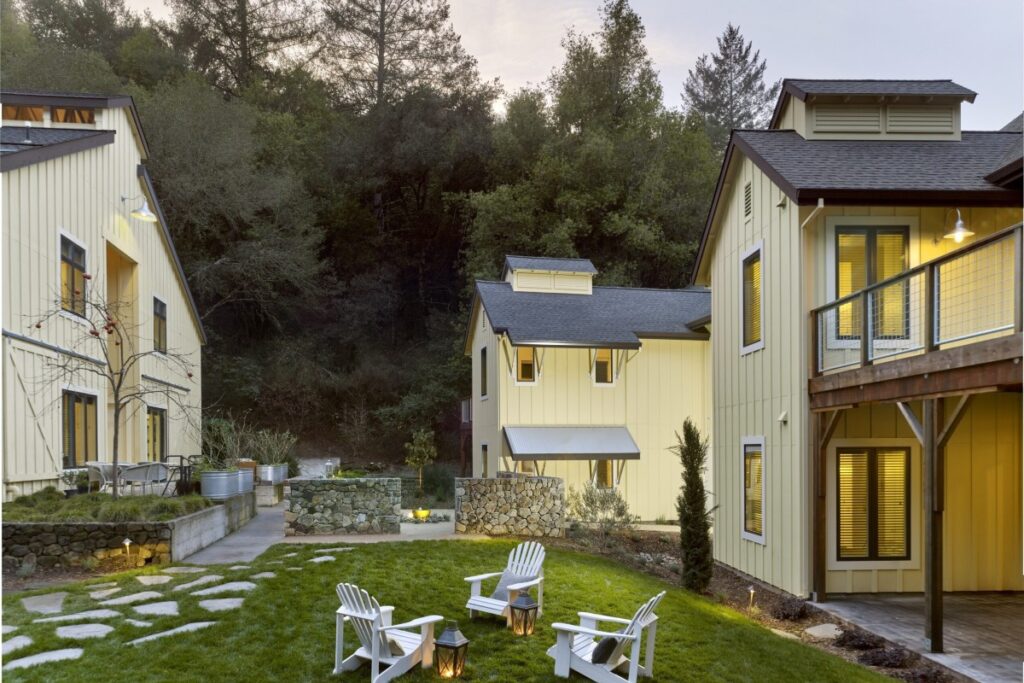 The Farmhouse Inn combines luxury with a laid-back atmosphere / Photo via Farmhouse Inn