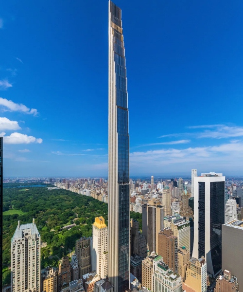 111 West 57th Street is one of the slimmest and most striking skyscrapers in the city / Photo 111 West 57th Street