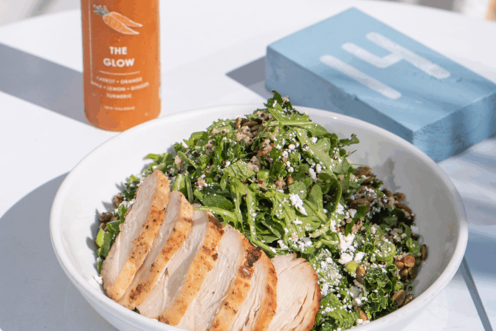 Jen’s Herb Salad / Photo Pura Vida