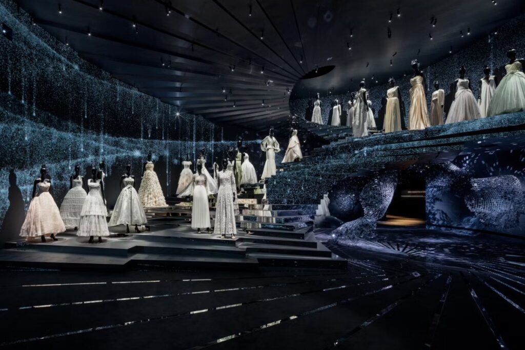 The exhibition reinterprets the history of Dior through a Korean lens, integrating local cultural references, materials, and spatial strategies / Photo via Dior