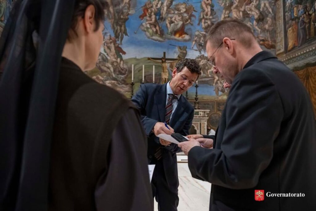 Sistine Chapel reopens 2025