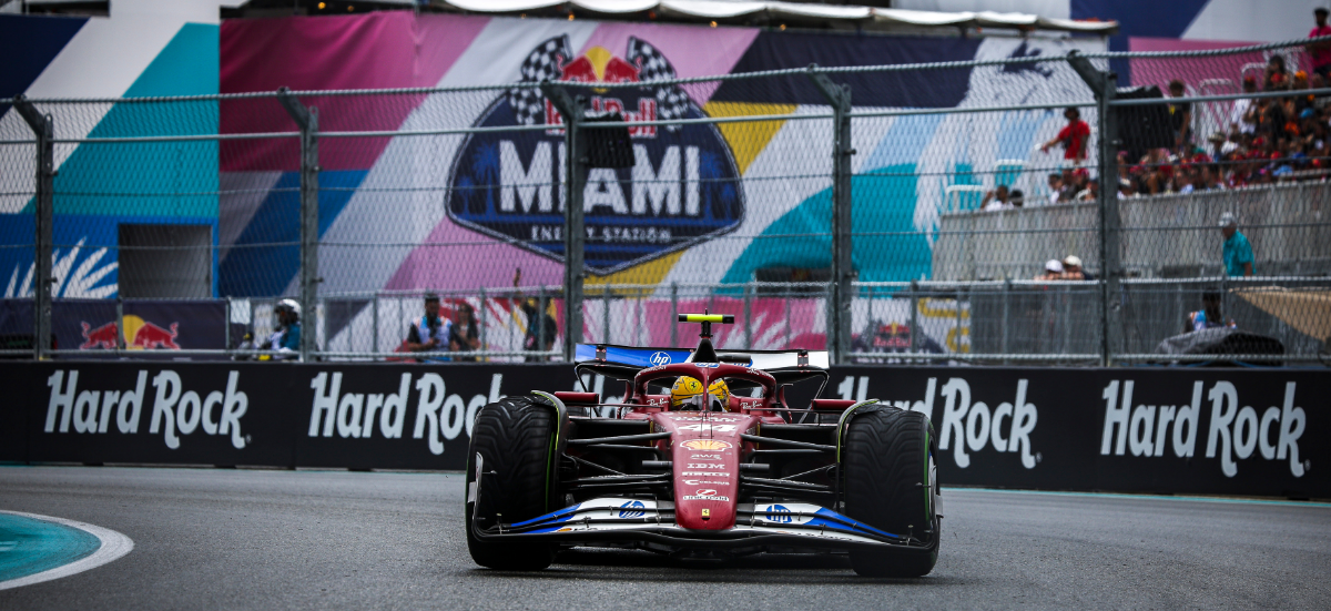 The announcement has stirred excitement among motorsport fans, especially with Ferrari introducing redesigned circuits tailored for urban racing around Hard Rock Stadium. / Photo Ferrari