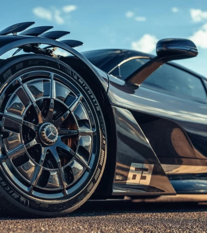 The George Russell hypercar features a revolutionary powertrain inspired by Mercedes’ championship-winning hybrid era. / Photo Mercedes-AMG