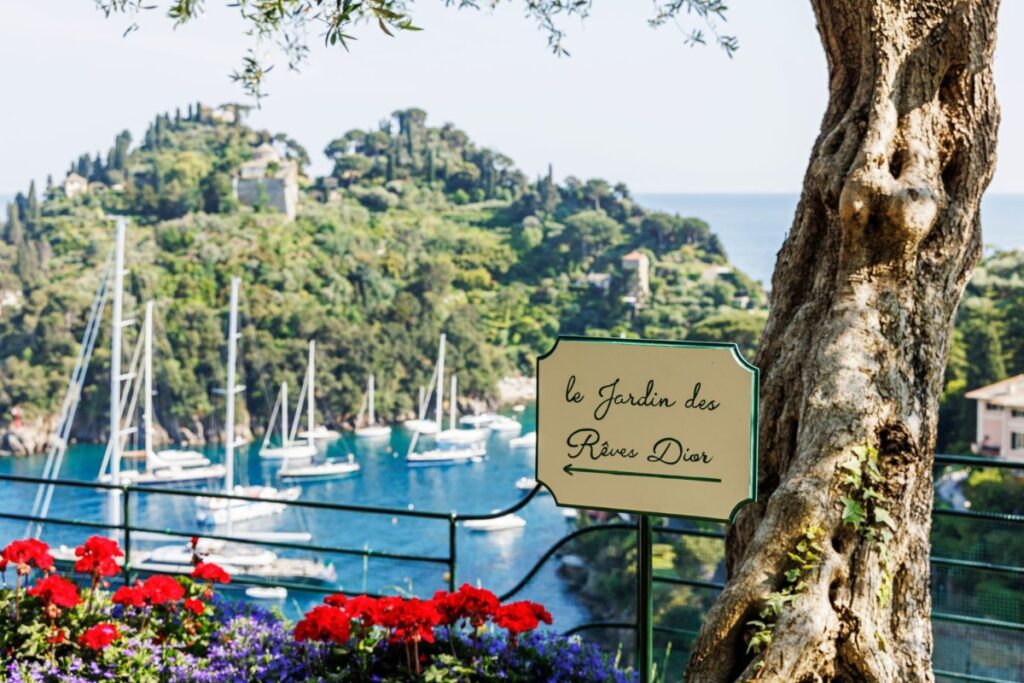 Guests can also unwind in the enchanting Jardin des Rêves, an open-air sanctuary with sea-facing gazebos dedicated to outdoor treatments / Photo via Dior