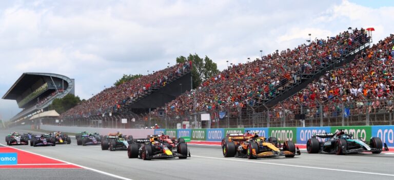 Starting this weekend, the Spanish GP 2025 enforces a major clampdown on front wing flexibility. / Photo Formula1