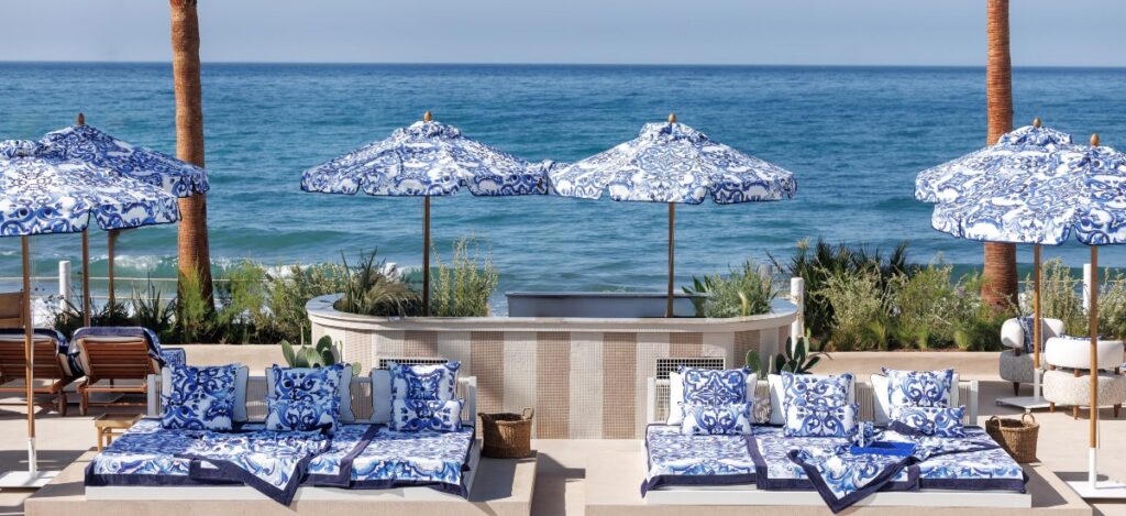 Kimpton Los Monteros opens its doors as a vibrant time capsule, taking guests on a journey back to the golden era of 1970s Marbella / Photo via Kimpton Los Monteros