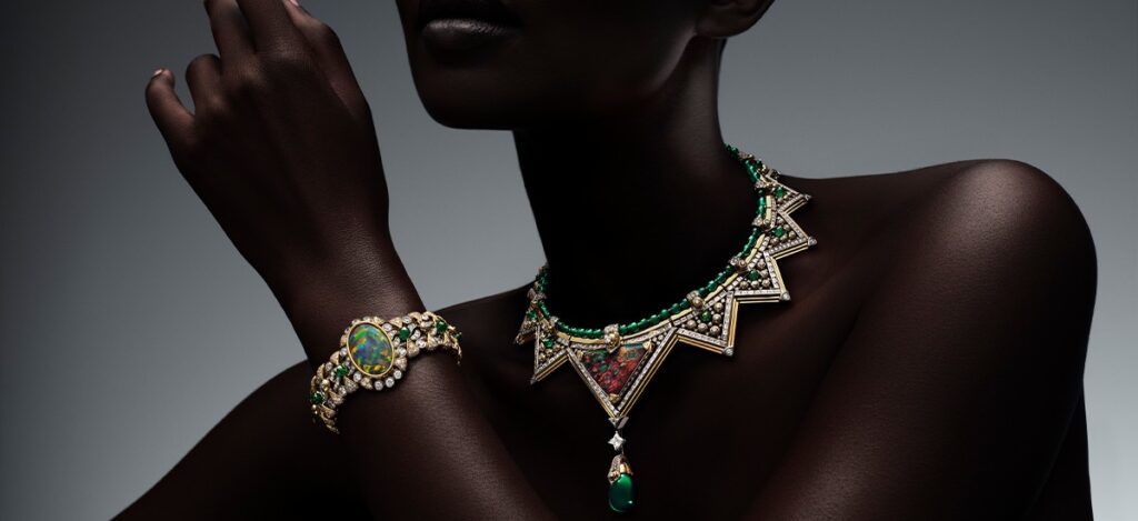 In a celebration of artistic brilliance and exceptional craftsmanship, Louis Vuitton introduces the Louis Vuitton Virtuosity High Jewelry collection / Photo via Louis Vuitton