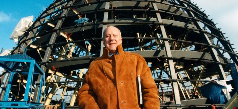 Norman Foster stands as a towering figure in modern architecture, whose work has reshaped the skylines of cities around the world / Photo via Norman Foster Foundation