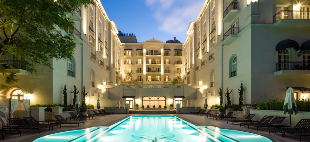 In the vibrant heart of São Paulo, a beacon of five-star hospitality emerges with the stunning Palácio Tangará / Photo via Palácio Tangará