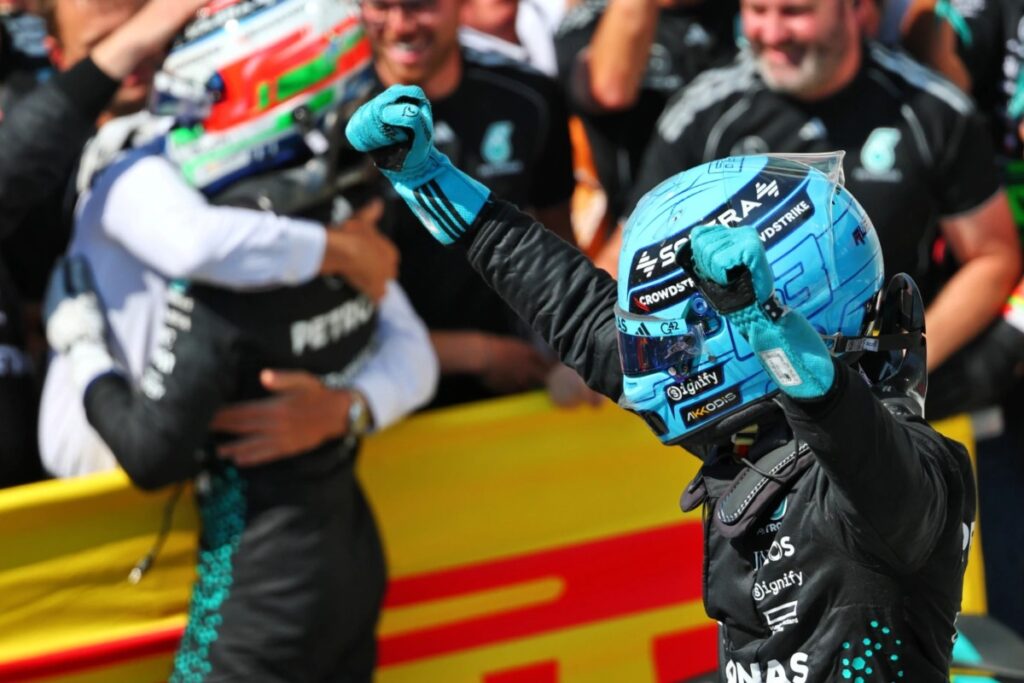 Mercedes, looking to secure their future, now sees in Russell a cornerstone capable of leading the team forward / Photo via F1