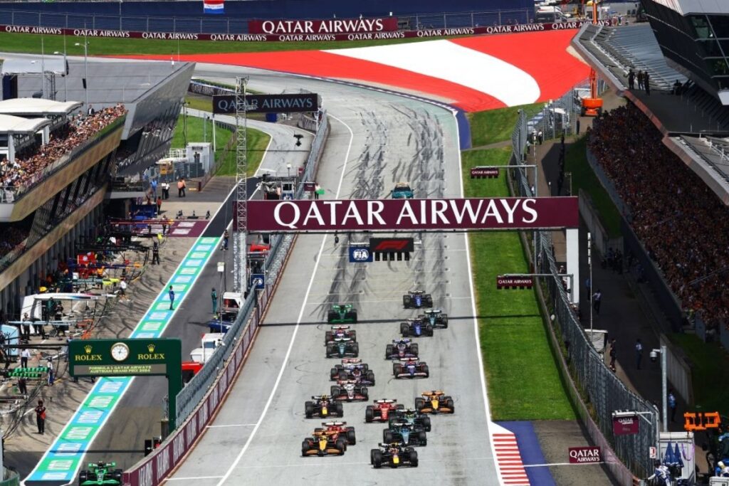 However, race day conditions should cool slightly, maxing out around 28°C with partial clouds and little risk of rain. / Photo F1