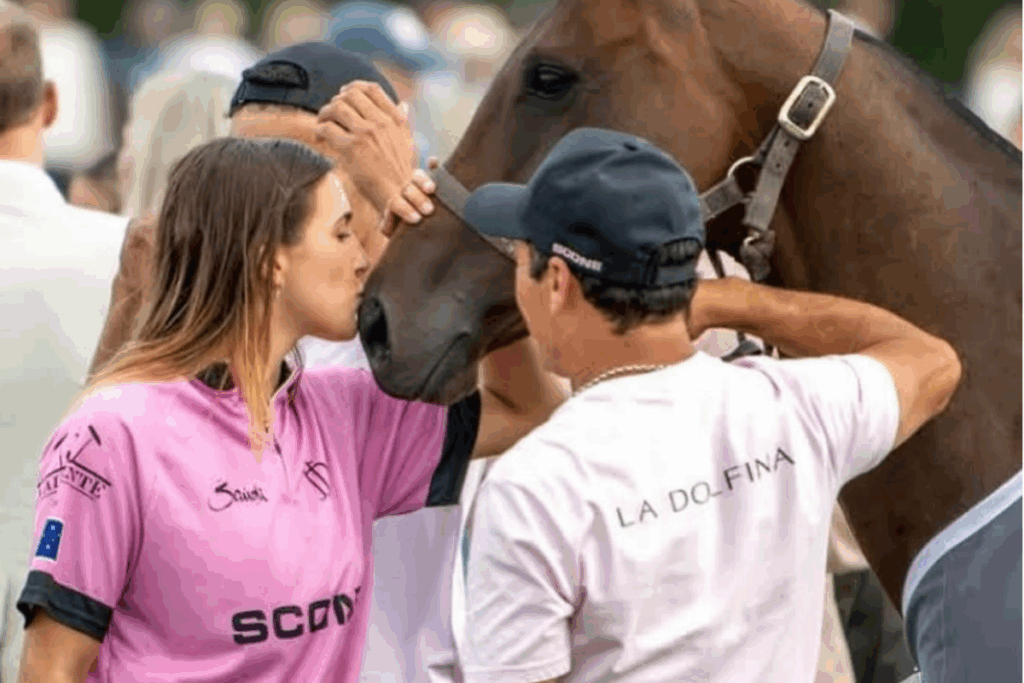 Mia Cambiaso’s mare, DS Altamira, was honored with the Best Playing Pony award / Photo IG @miacambiaso