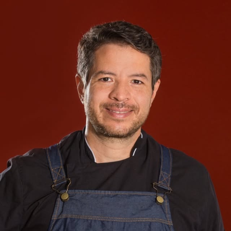 Chef David Rivillo is changing the way we view pasta, merging gastronomy and design into a bold, innovative fusion. / Photo via Threads @david_rivillo