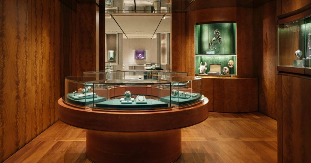 David Yurman recently unveiled a stunning two-story flagship store, designed with a modern architectural vision by Evan Yurman and Andrea Tognon. / Photo via David Yurman