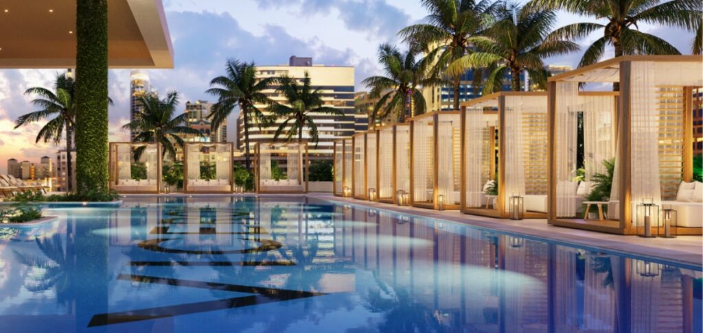 This iconic skyscraper blends world-class hospitality with the tranquility of a private home / Photo via Hayes Davidson