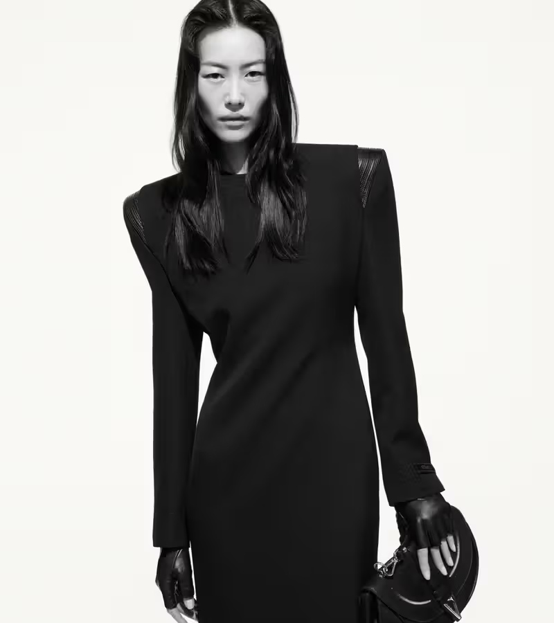 Her impact extended to social justice, supporting LGBTQIA+ rights and amplifying diverse voices. / Photo Versace