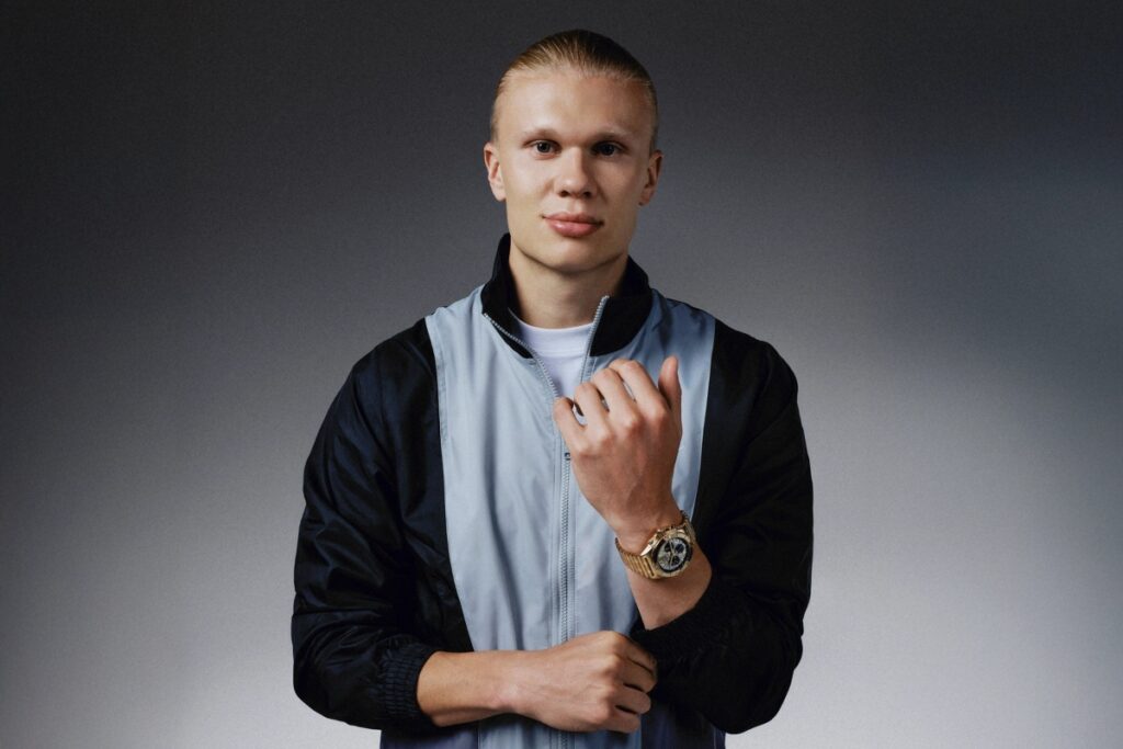 Breitling sliced the meteorite to unveil the Widmanstätten pattern, a natural crystalline structure./ Photo Breitling