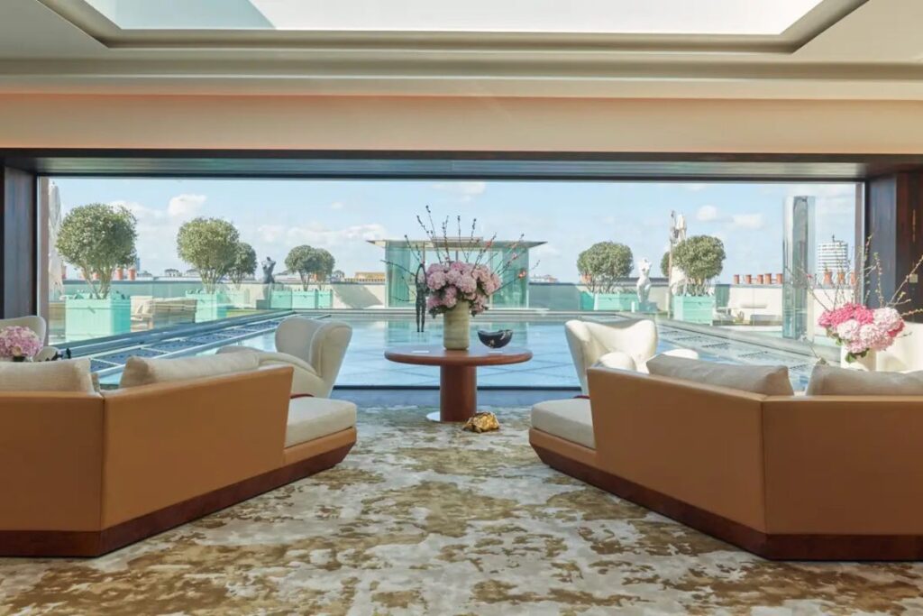 luxurious hotel suites