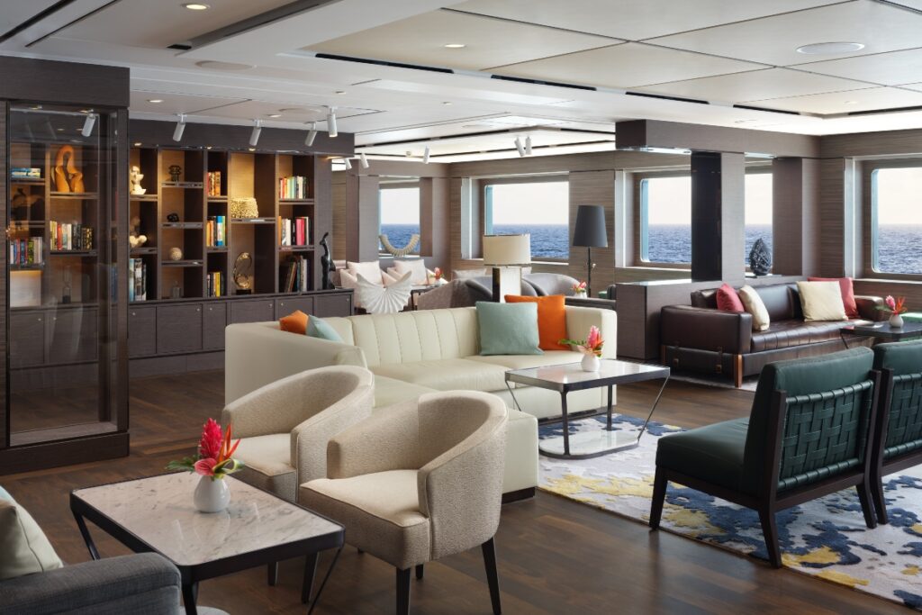 Retail spaces introduce Cartier, IWC Schaffhausen, and Piaget, alongside curated resort wear, vintage Hermès bags, and sustainable pieces by Stella McCartney / Photo Luminara