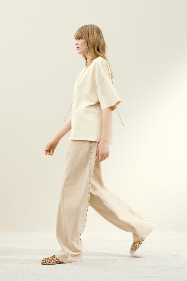 Prints are bold yet elegant, inspired by traditional Italian mosaics and the fluid patterns of Murano glasswork. / Photo via H&M Studio