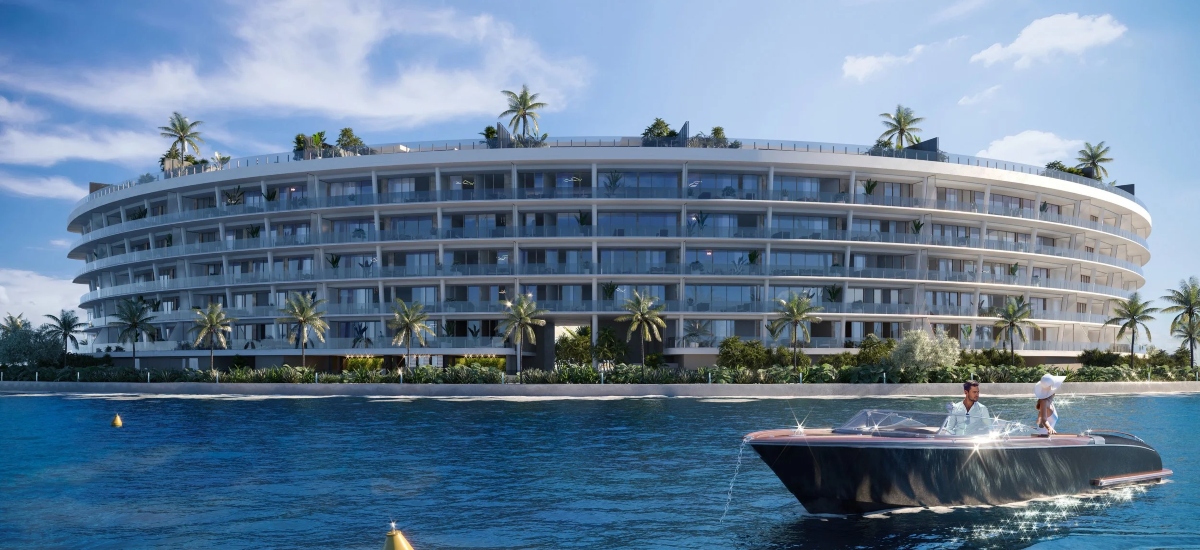 Positioned at the exclusive Grove Isle, La Sponda aims to deliver an upscale dining experience with a focus on refined coastal Italian cuisine / Photo via Grove Isle