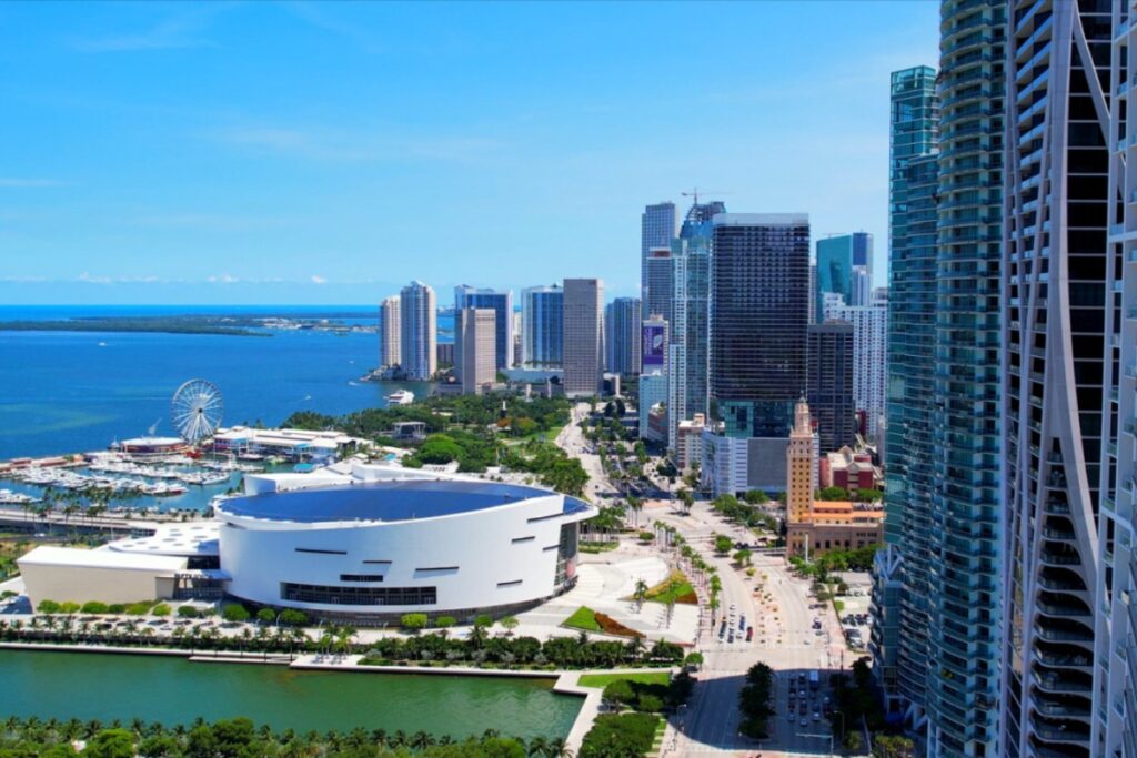 Year-round residents support local businesses, yet in neighborhoods dominated by second homes, that steady economic activity can decline / Photo IN Miami Group