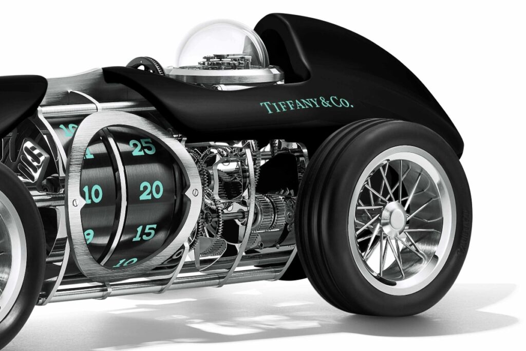 The Tiffany Taxi, unveiled in 2023, embodies 1950s New York nostalgia with a clockwork engine built inside / Photo Tiffany & cO