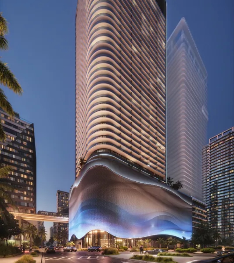 The 45-story tower offers 407 residences, ranging from studios to spacious three-bedroom layouts, all designed by Arquitectonica / Photo The Standard Residences