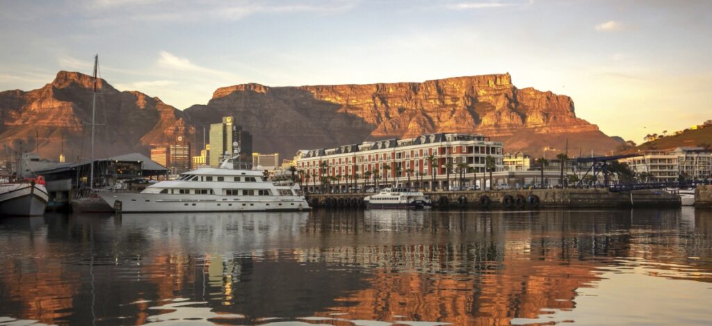 In Cape Town, Cape Grace rests gracefully between harbor waters and the gaze of Table Mountain / Photo Cape Grace