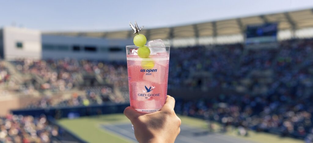 Served in a collectible cup emblazoned with the US Open logo, the Honey Deuce carries history on its surface. / Photo US Open