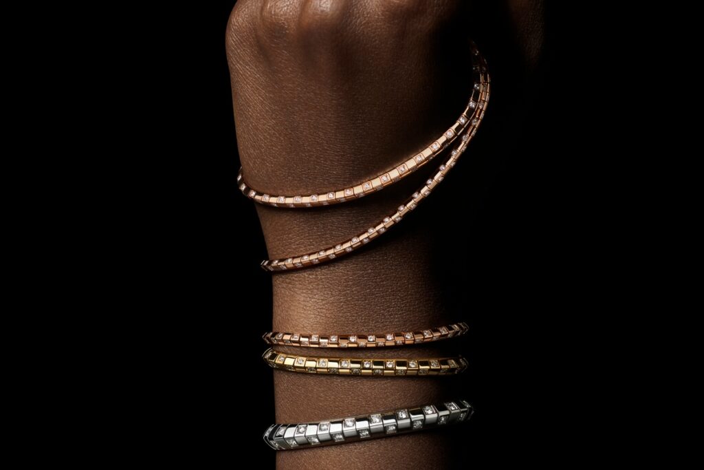 Squares and diamonds alternate graphically, recalling the maison’s most recognizable patterns while reinventing them for contemporary jewelry. / Photo Louis Vuitton