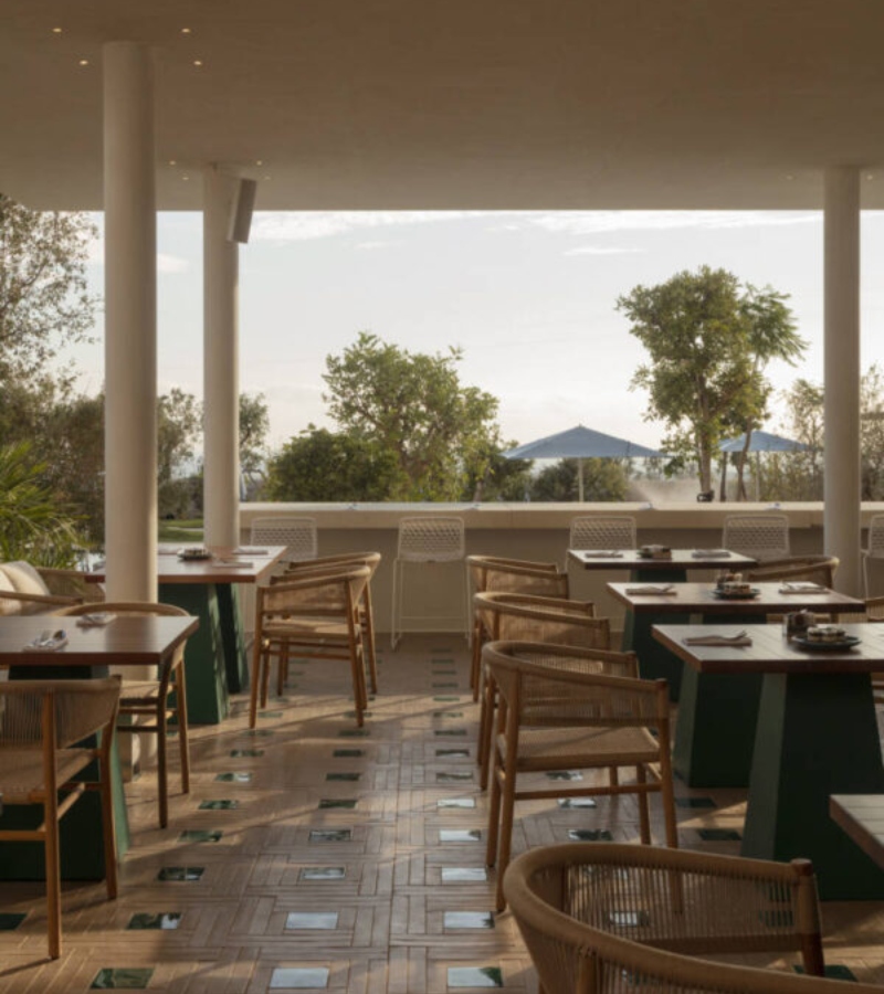 This hotel also symbolizes a modern approach to hospitality: blending luxury with authenticity, honoring tradition while inviting innovation. / Photo via Vista Palazzo (Vista Ostuni)