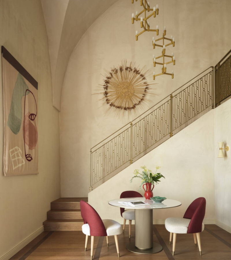 The renovation, led by Roberto Murgia of RMA Studio, preserved over 6,000 square meters (more than 64,000 square feet) of historic interior spaces. / Photo via Vista Palazzo (Vista Ostuni)