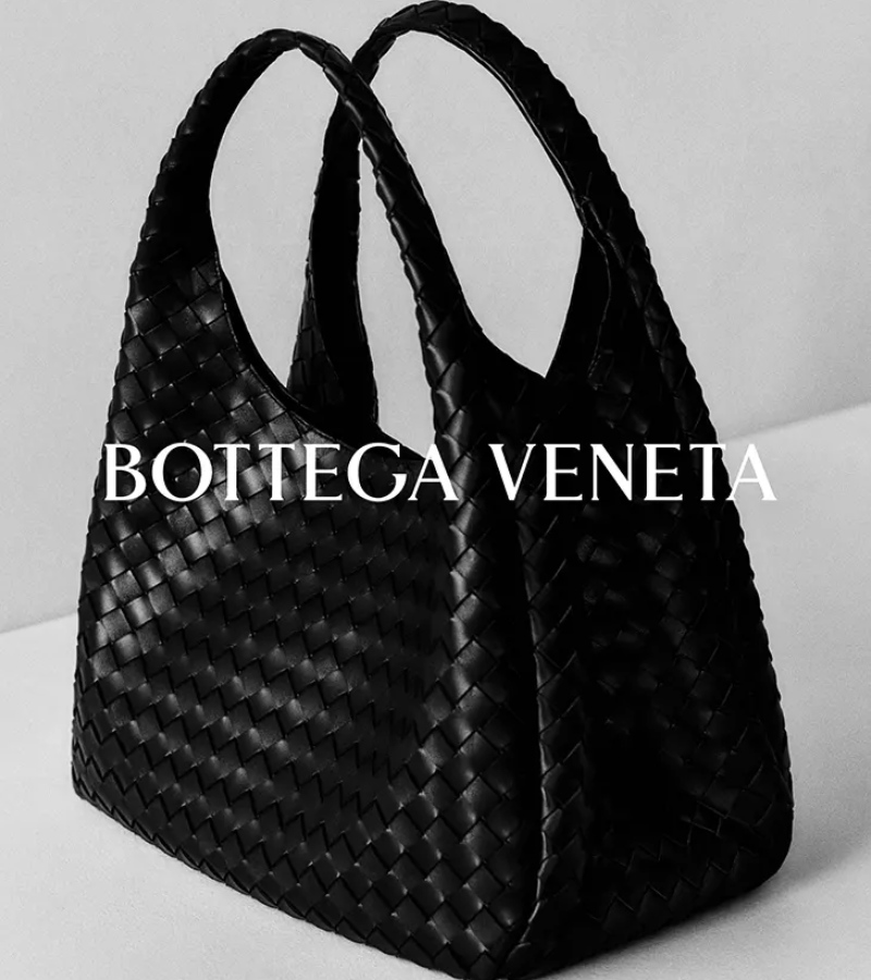 Bottega Veneta is known for weaving memory into modernity. This season, the house revives a beloved 2004 design: the Campana tote. / Photo Bottega Veneta