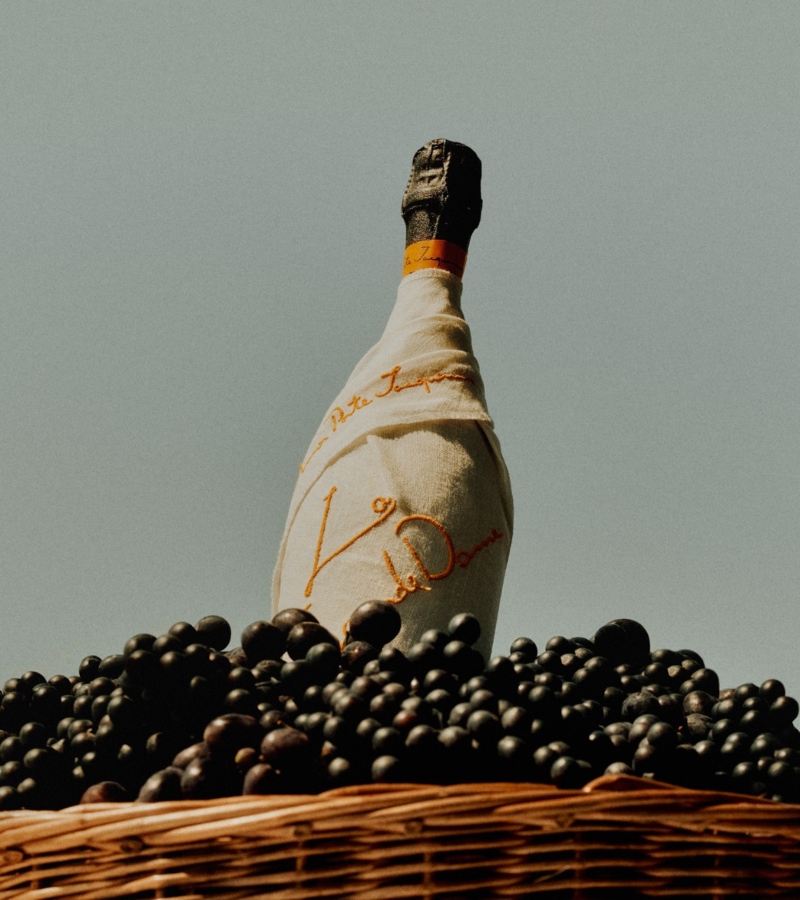 This emotional connection allows the collaboration to move beyond luxury branding, becoming a celebration of strong women and their stories / Photo Veuve Clicquot