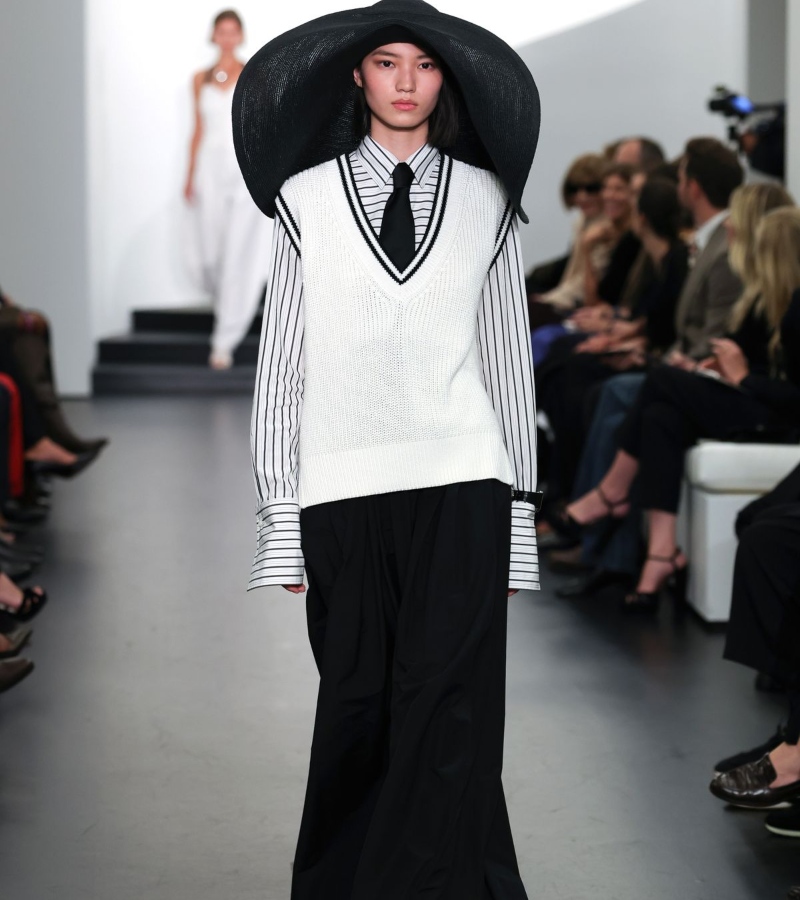 The collection celebrated movement and confidence through silhouettes that felt both architectural and sensual. / Photo Ralph Lauren