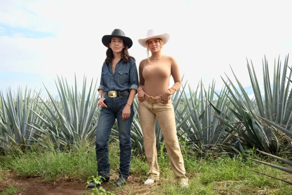 Bertha González Nieves explains the collaboration’s essence: preserving tradition while embracing innovation. / Photo 200 Copas