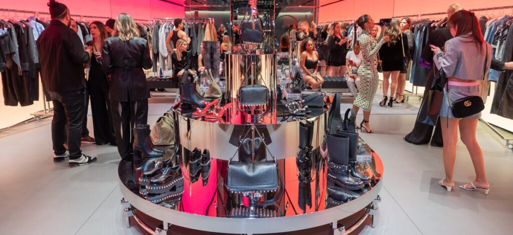 In the vibrant heart of the Miami Design District, Shoes for a Cure returns this October, blending luxury and philanthropy with unmatched sophistication / Photo Shoes for a Cure