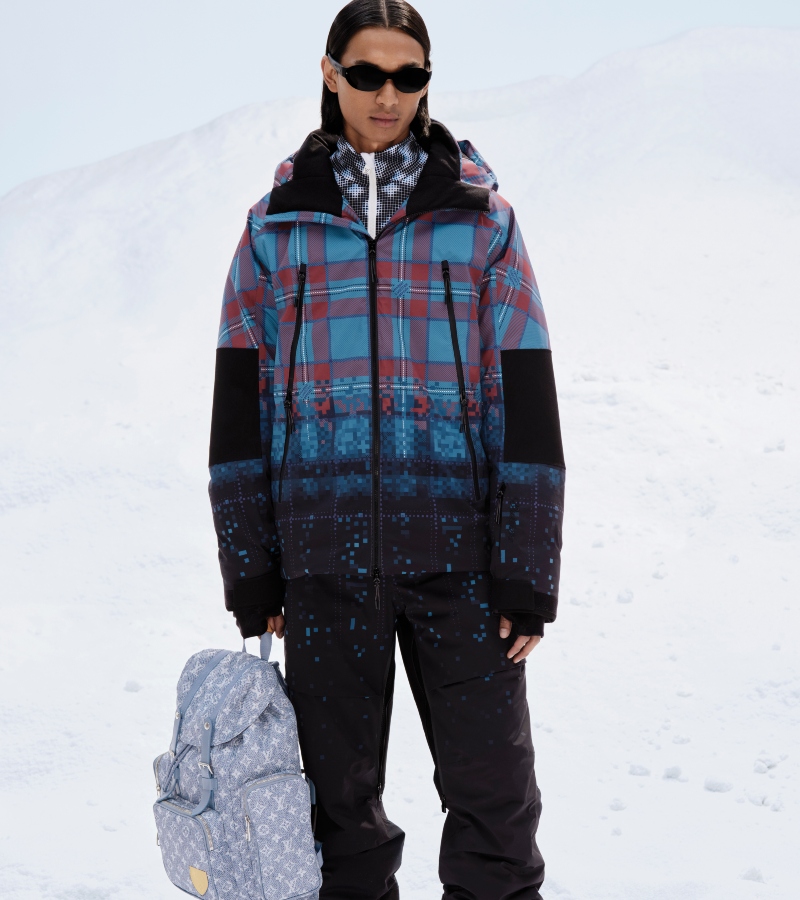 More than mere skiwear, it’s a dialogue between the precision of high-tech engineering and the expressive codes of Parisian tailoring. / Photo Louis Vuitton
