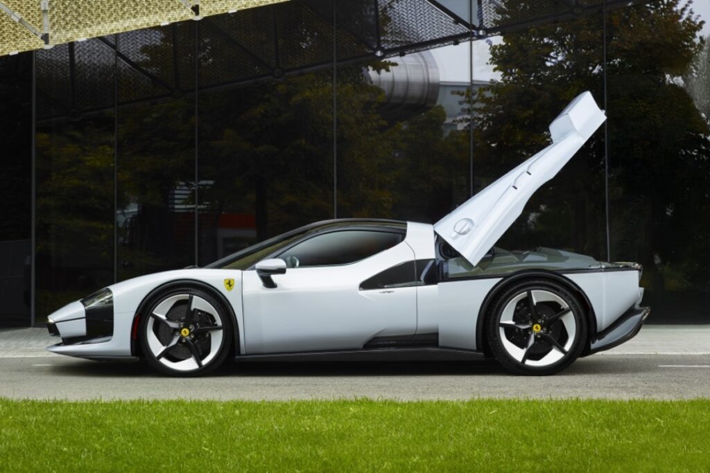 The script “SC40,” engraved in relief on the side of the wing, is a clear, deliberate homage to the legendary supercar. / Photo via Ferrari 2025