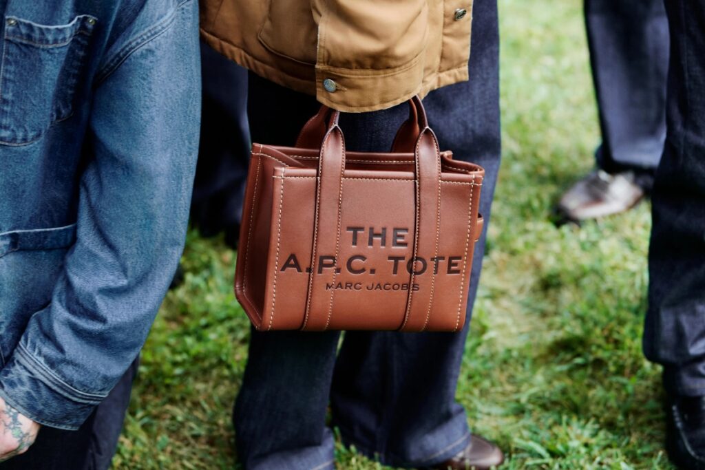 The collaboration reflects their shared love of the 1980s, a decade that shaped their aesthetics. / Photo Marc Jacobs