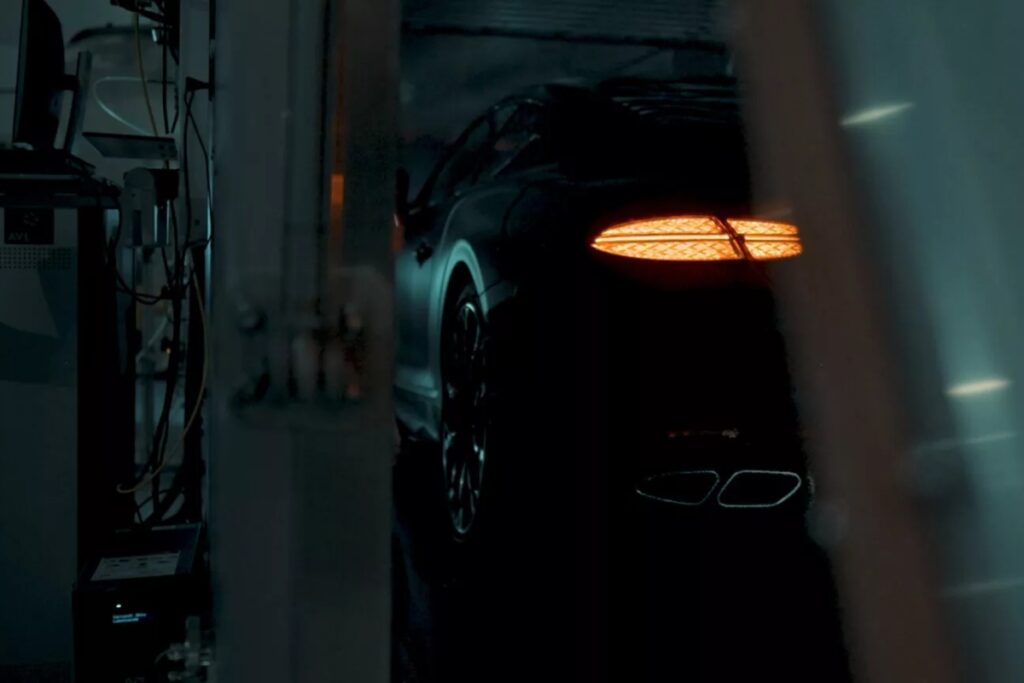 Under the hood, it will feature a 640-horsepower twin-turbo 4.0-liter V8 engine, a powerhouse engineered for speed and precision / Photo via Bentley