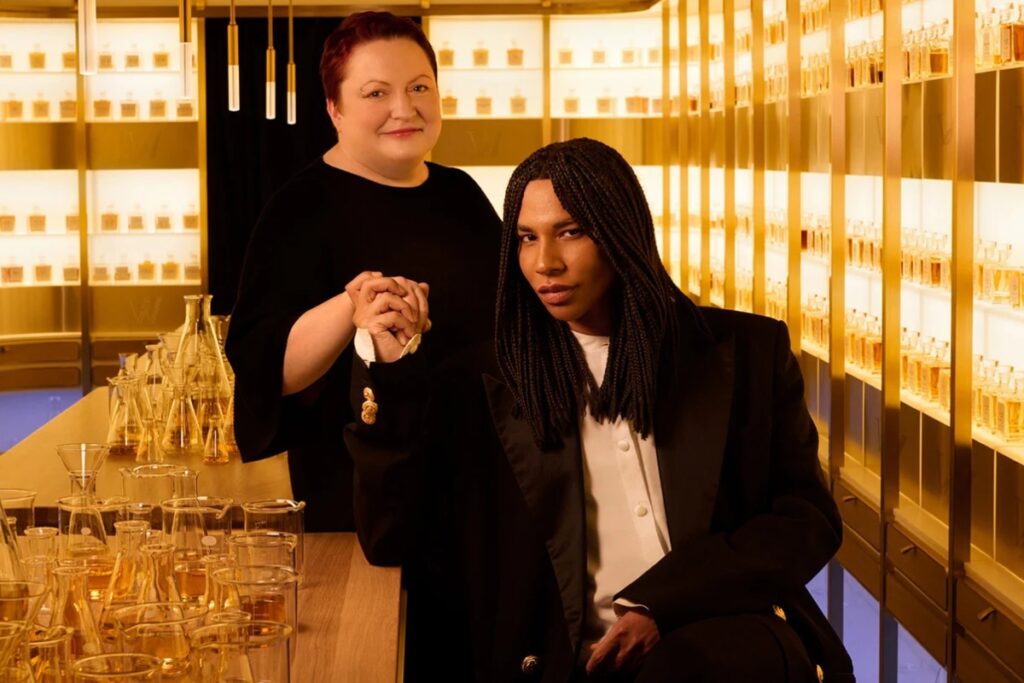 Dr. Walker wove together malt aged in ex-wine casks, tropical fruit tones from Roseisle, and spicy chocolate notes from Teaninich. / Photo Johnnie Walker