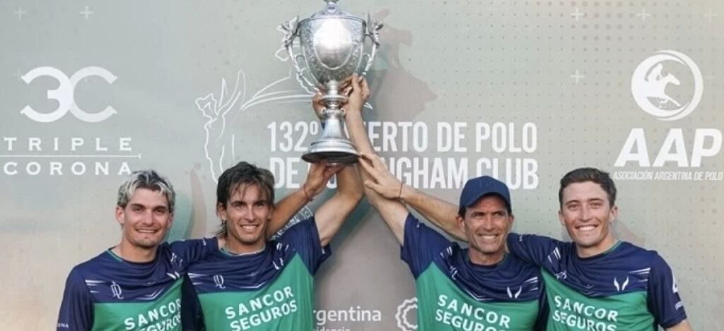 Their 12–9 victory over UAE Polo not only secured the trophy at the 132nd Hurlingham Open— it marked a moment of generational shift in the sport’s modern era. / Photo La Dolfina