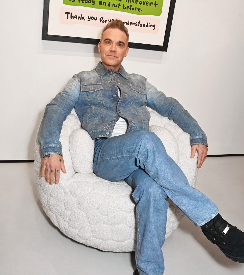 Over recent years, Williams has expanded his creative reach into ceramics, painting, and visual installations. / Photo Moooi